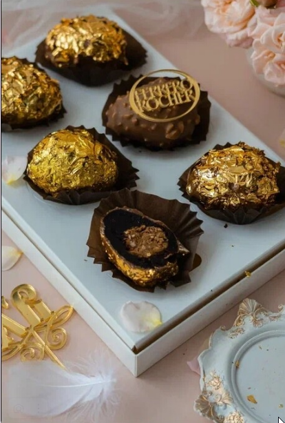 Яйцо «Ferrero Rocher» (Екатерина Завирюха)