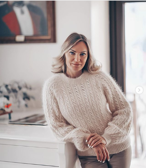 Обложка курса «[koledova_knit] Джемпер Вуаль (Елена Коледова)»