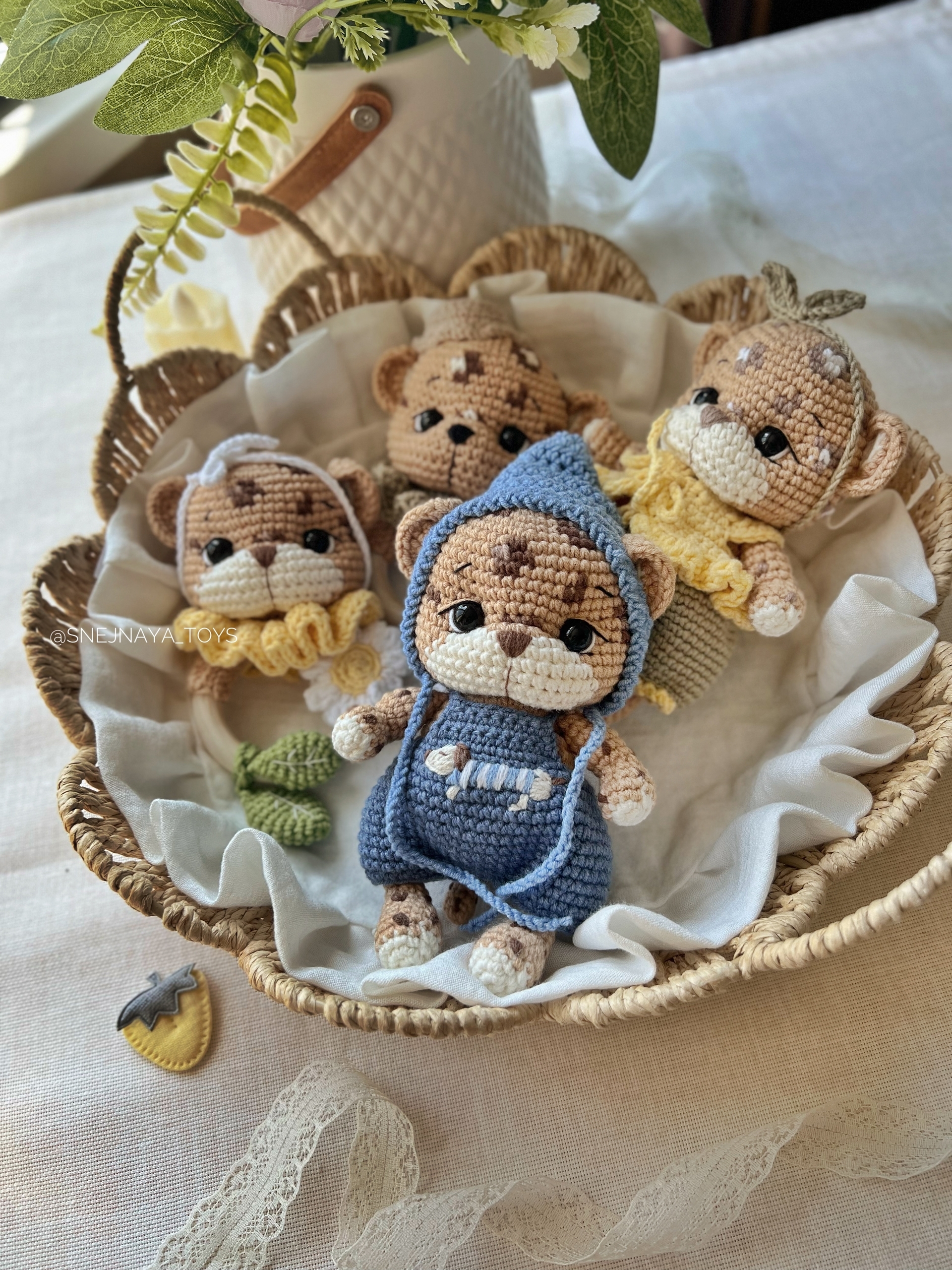 Обложка курса «[Snejnaya_ toys] 2 в 1 Погремушки, Мини игрушки Лео и Лея (Снежанна Николаева)»